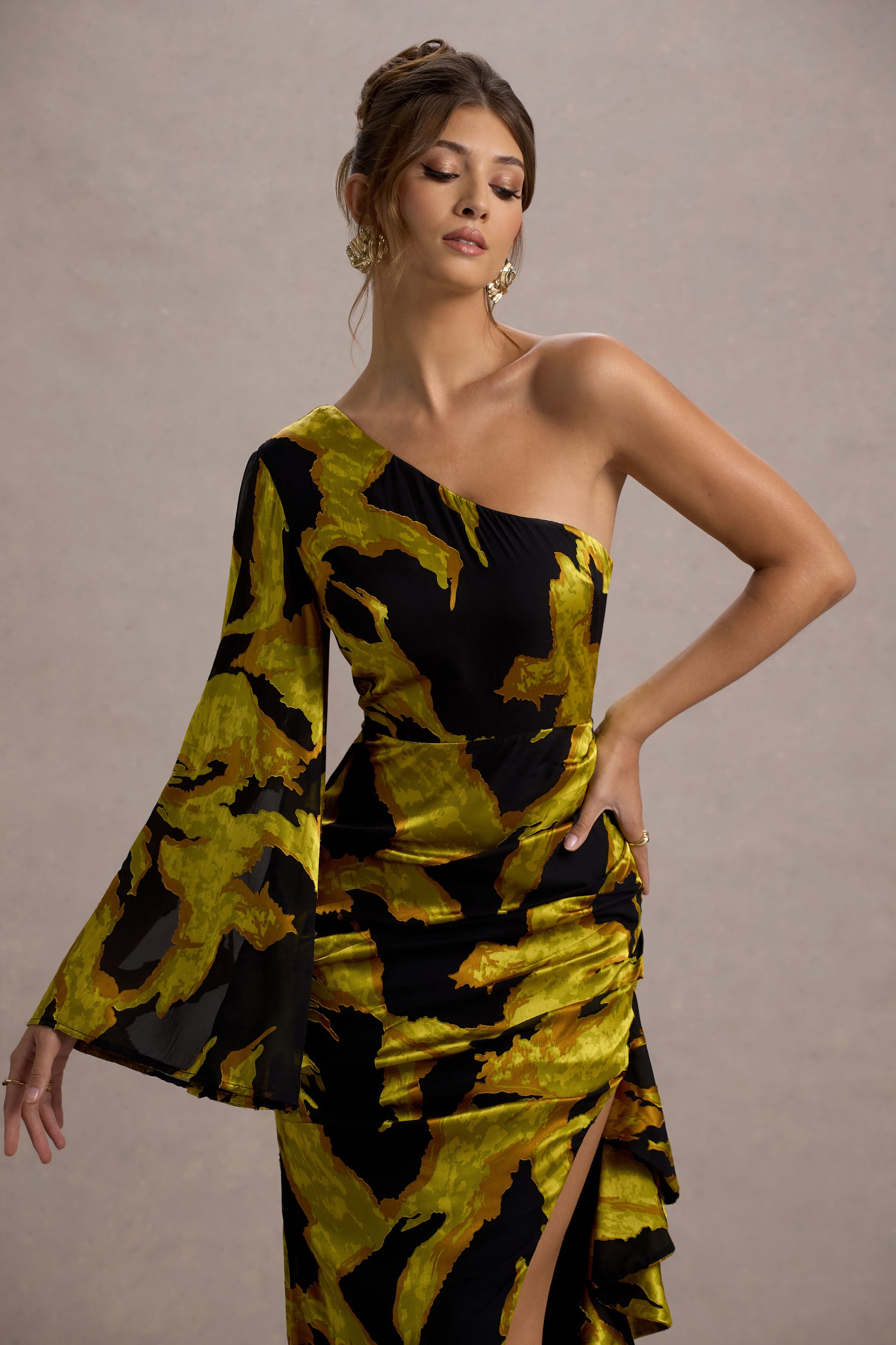 Mustard Print Satin Jacquard One Sleeve Ruffled Split Maxi Dress
