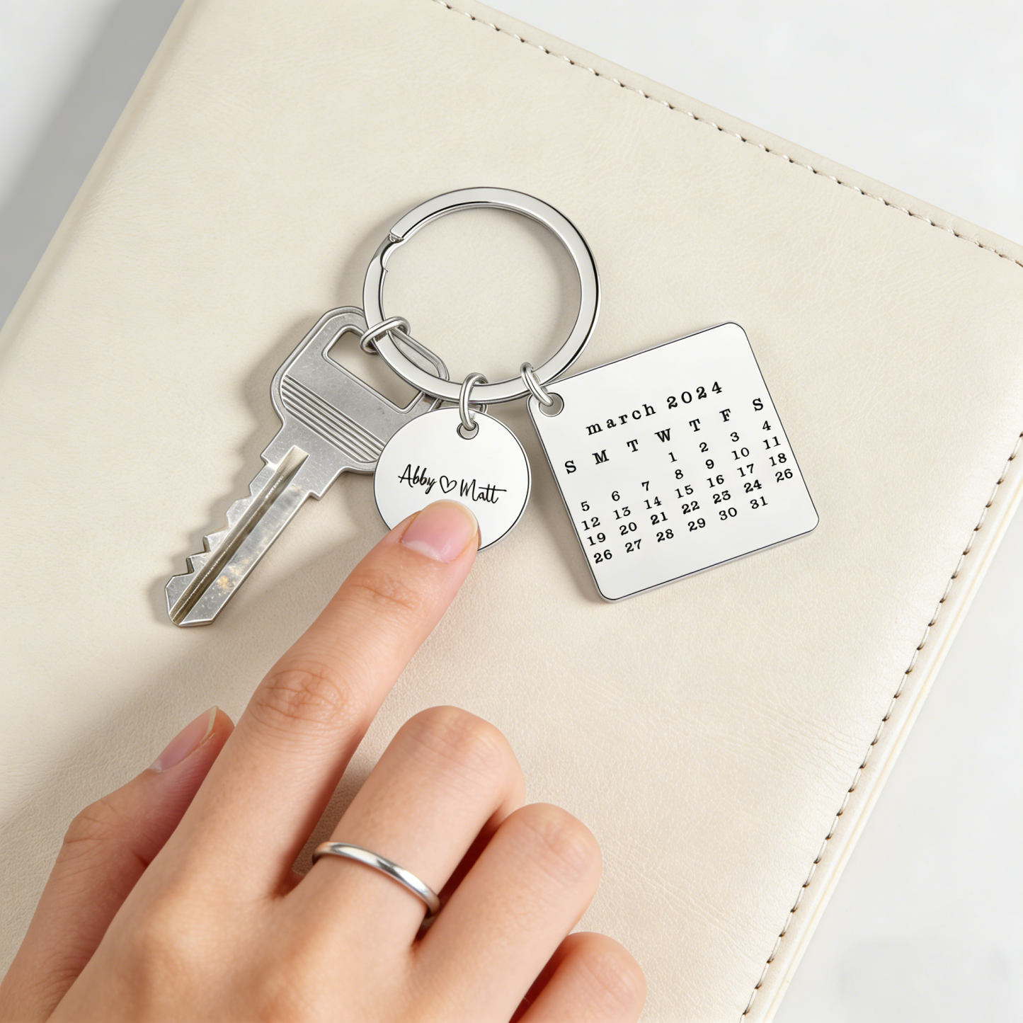 Personalized Calendar Keychain Custom Date & Text Keyring Gifts for Couple