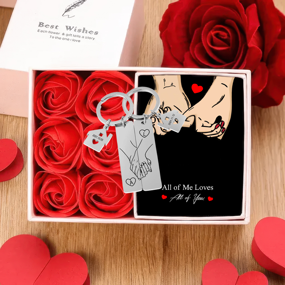 Holding Hands Couple Keychain Gift Set Personalized Date Initial Matching Couple Valentine's Day Gift