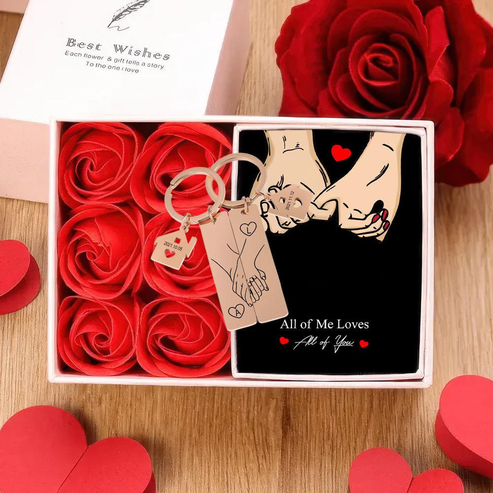 Holding Hands Couple Keychain Gift Set Personalized Date Initial Matching Couple Valentine's Day Gift