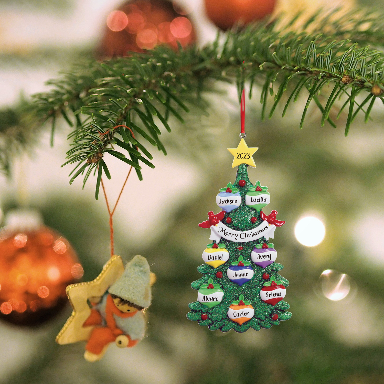 8 Names - Personalized Christmas Tree Ornaments Custom Text & Year Wooden Christmas Pendant Gifts for Family Friends