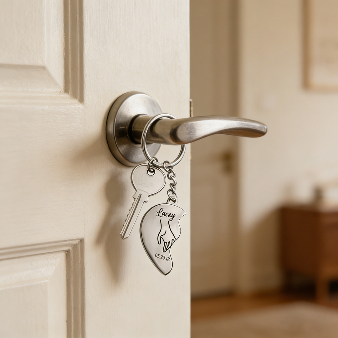 Personalized Couple Keychain Custom 2 Names & Date Keyring Matching Couple Gifts Valentine's Day Gift for Him/Her