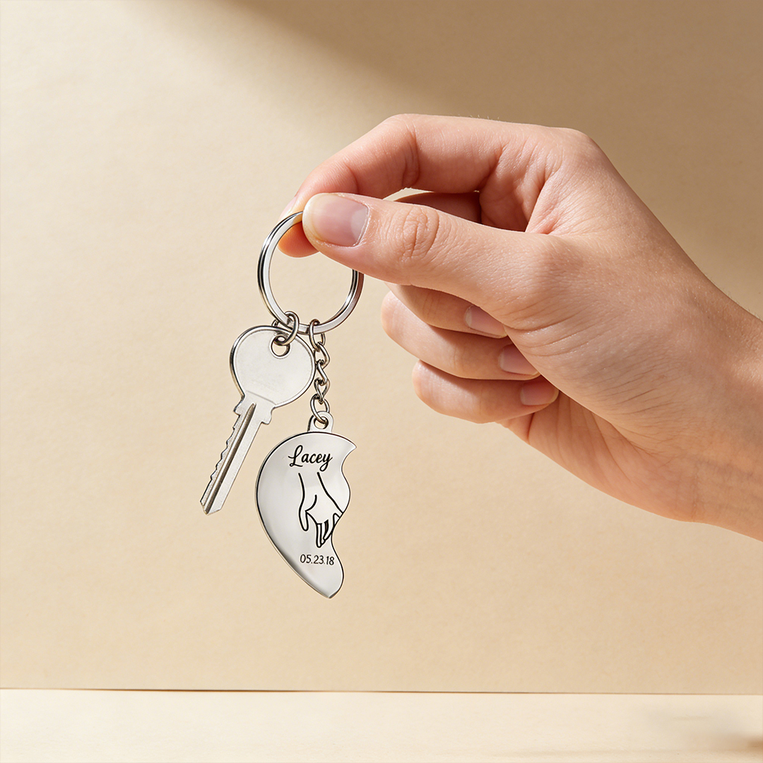 Personalized Couple Keychain Custom 2 Names & Date Keyring Matching Couple Gifts Valentine's Day Gift for Him/Her