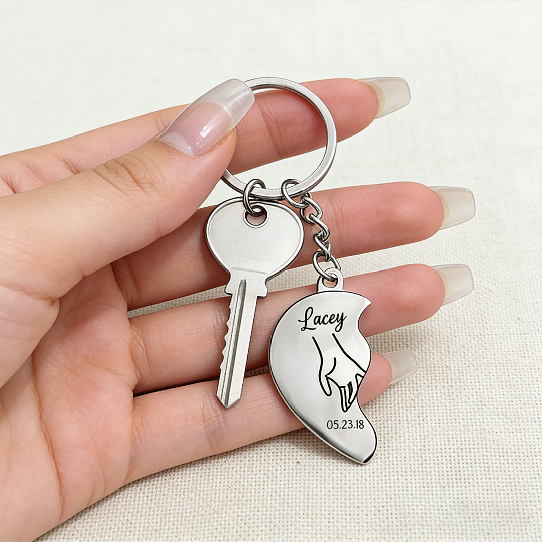 Personalized Couple Keychain Custom 2 Names & Date Keyring Matching Couple Gifts Valentine's Day Gift for Him/Her