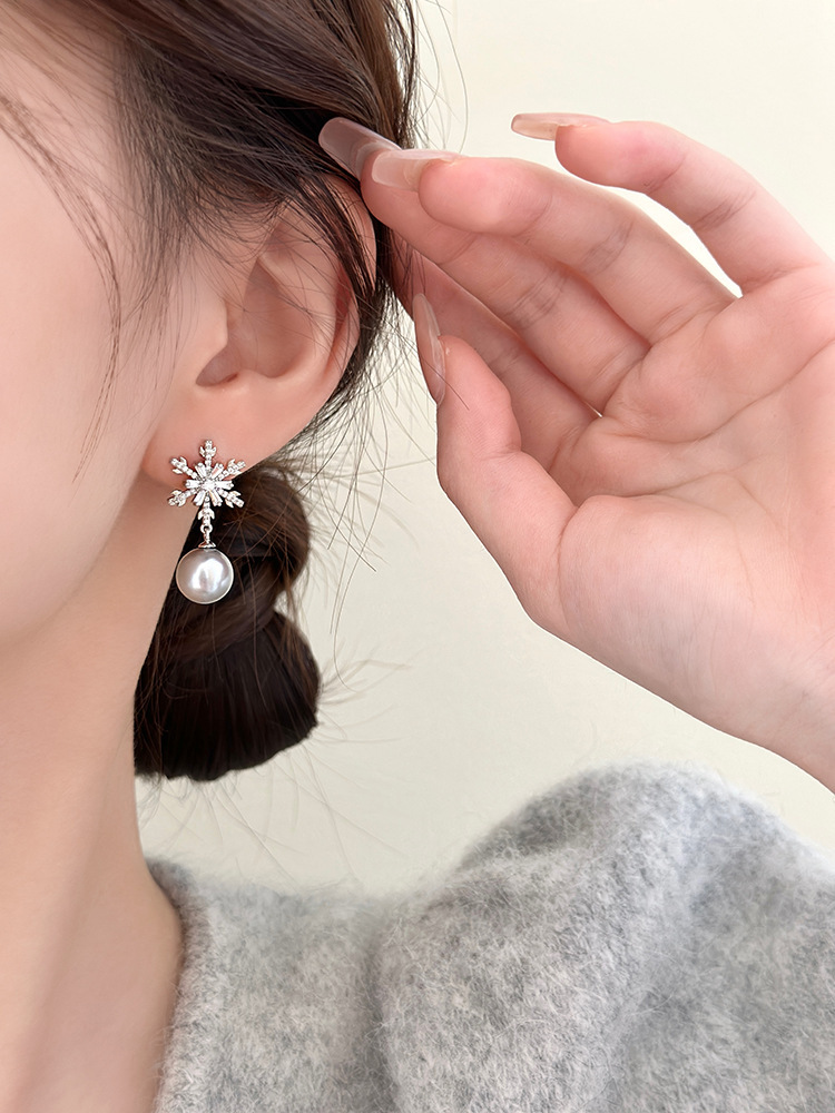 Snowflake Pearl Drop Earrings Elegant Winter Jewelry for Holiday Gifts