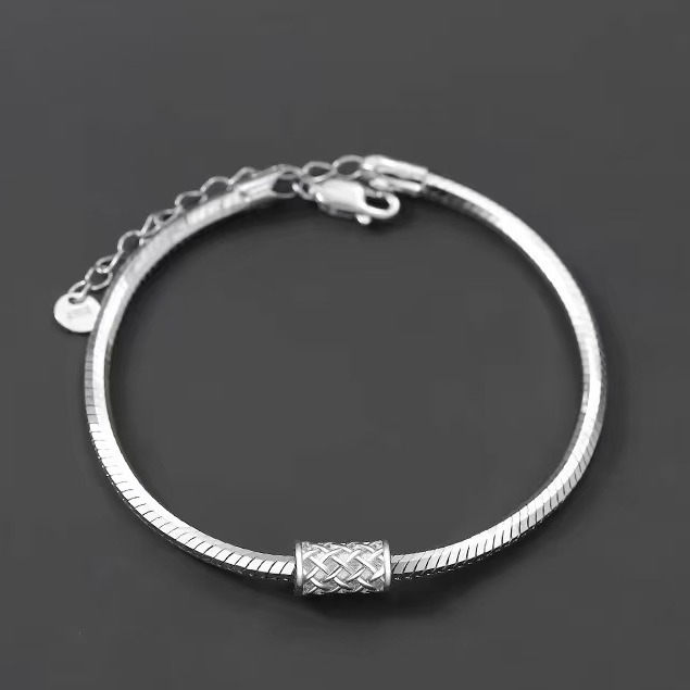 Sleek Silver-Tone Bracelet with Woven Detail – Timeless Minimalist Design For Men | Lorajewel