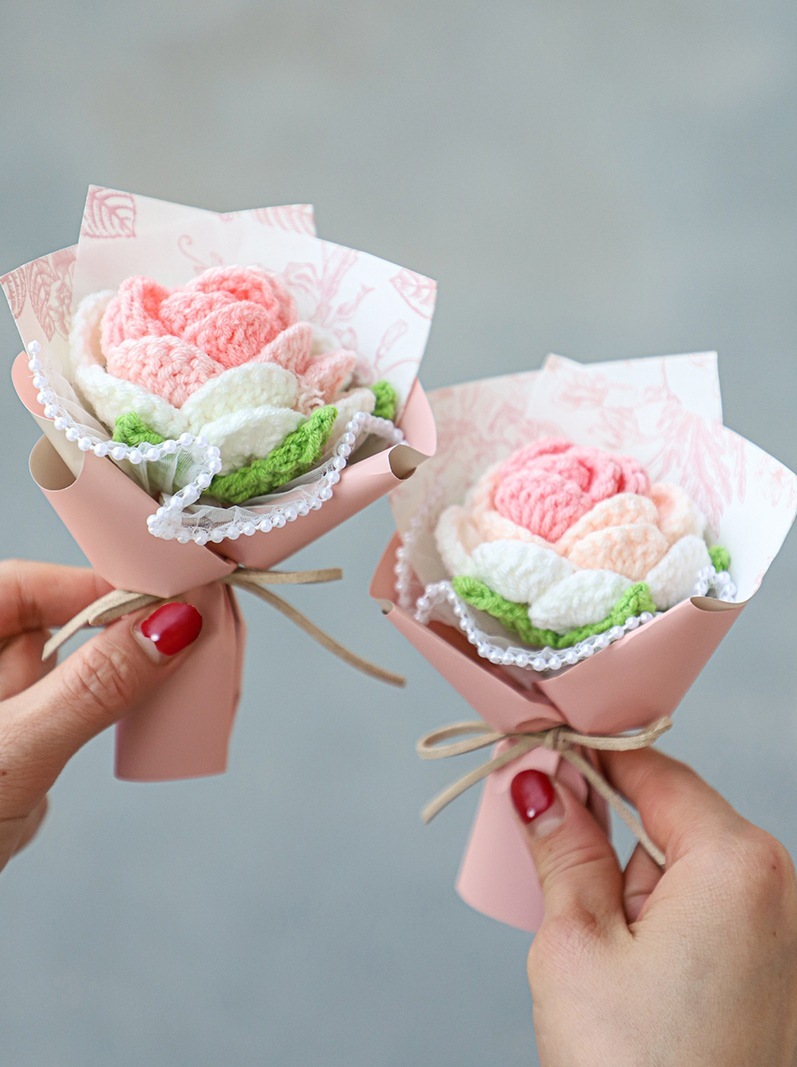 Handmade Crochet Rose Bouquet – Mini Faux Flower Gift with Soft Yarn Petals | Adorable Forever Flower Arrangement | Lorajewel