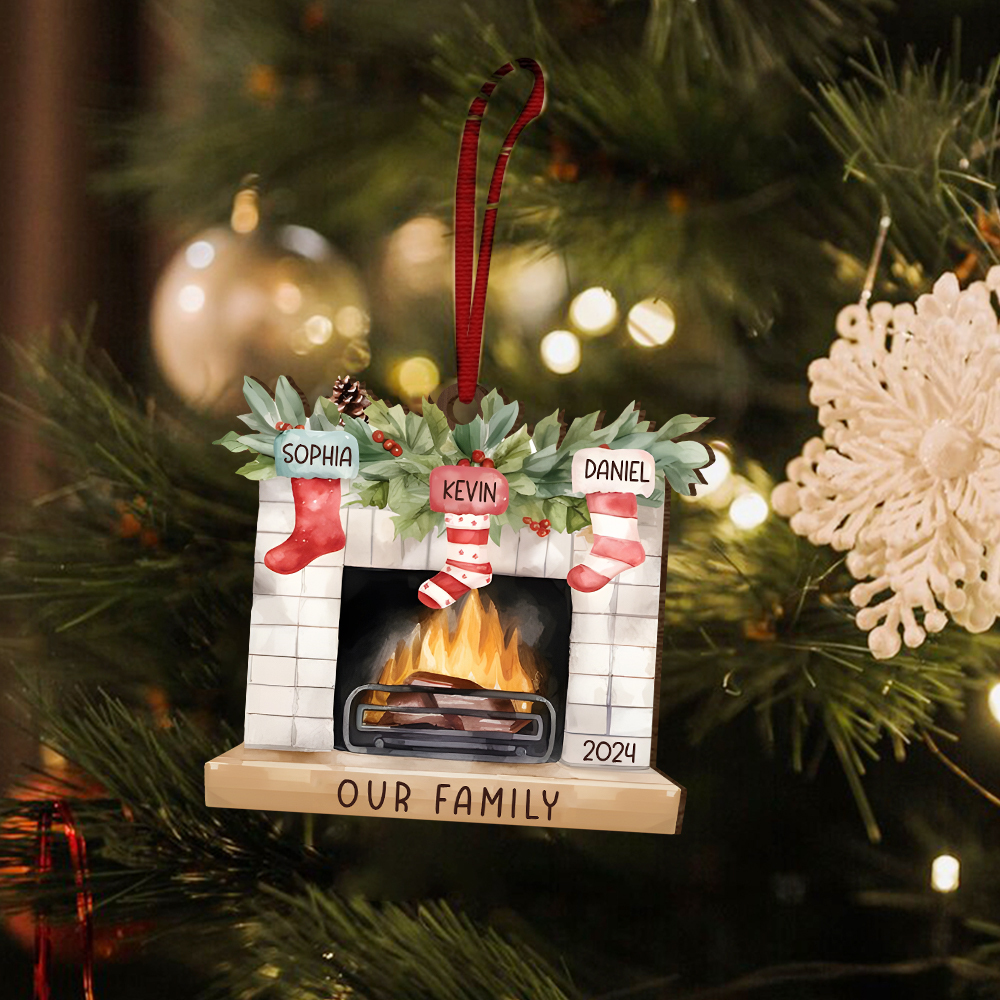 Personalized Christmas Ornament Fireplace Stocking Customized 2-8 Names Wooden Hanging Ornaments Christmas Gift for Family