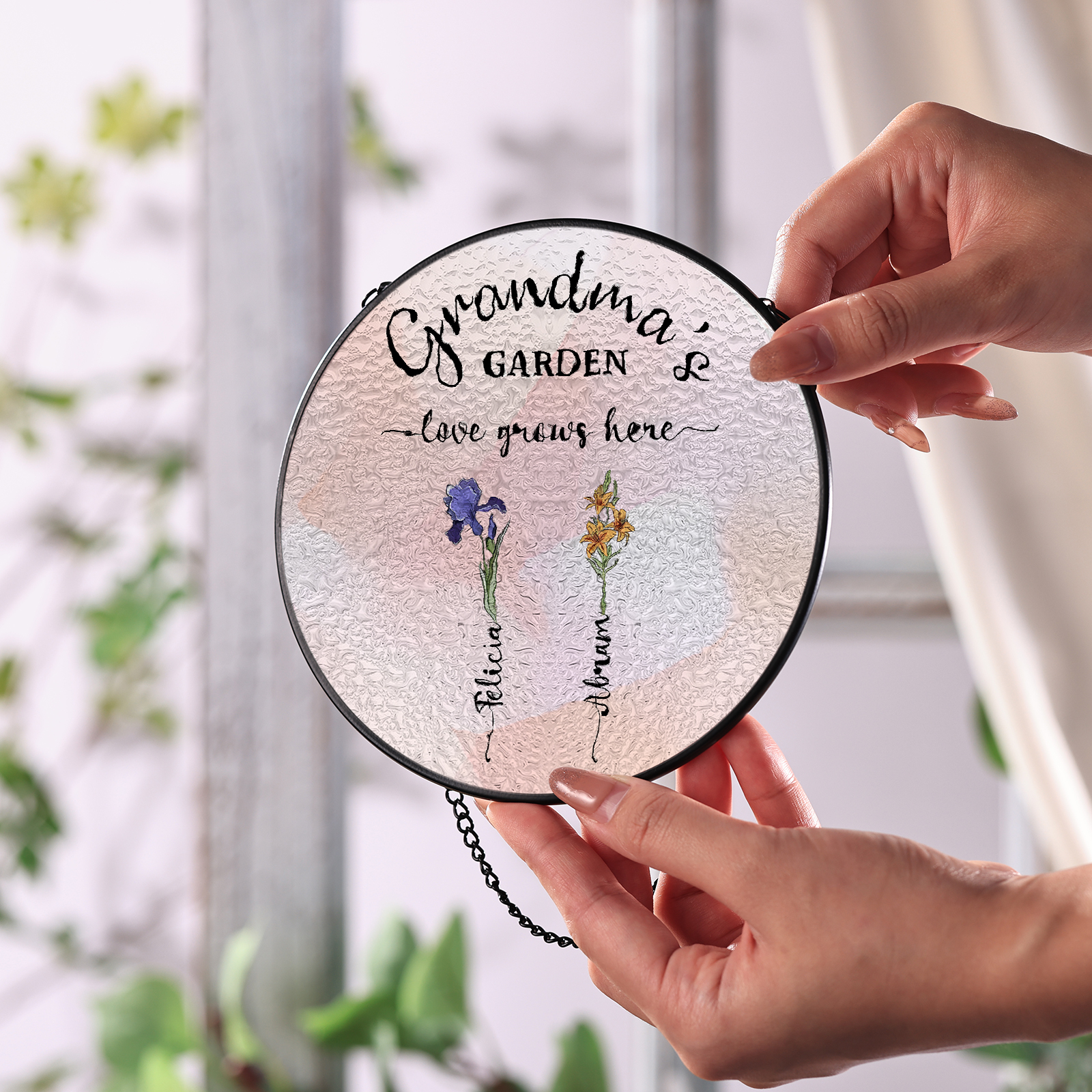 Personalized Garden Birthflower Suncatcher for Family with 2-6 Birthflowers Names