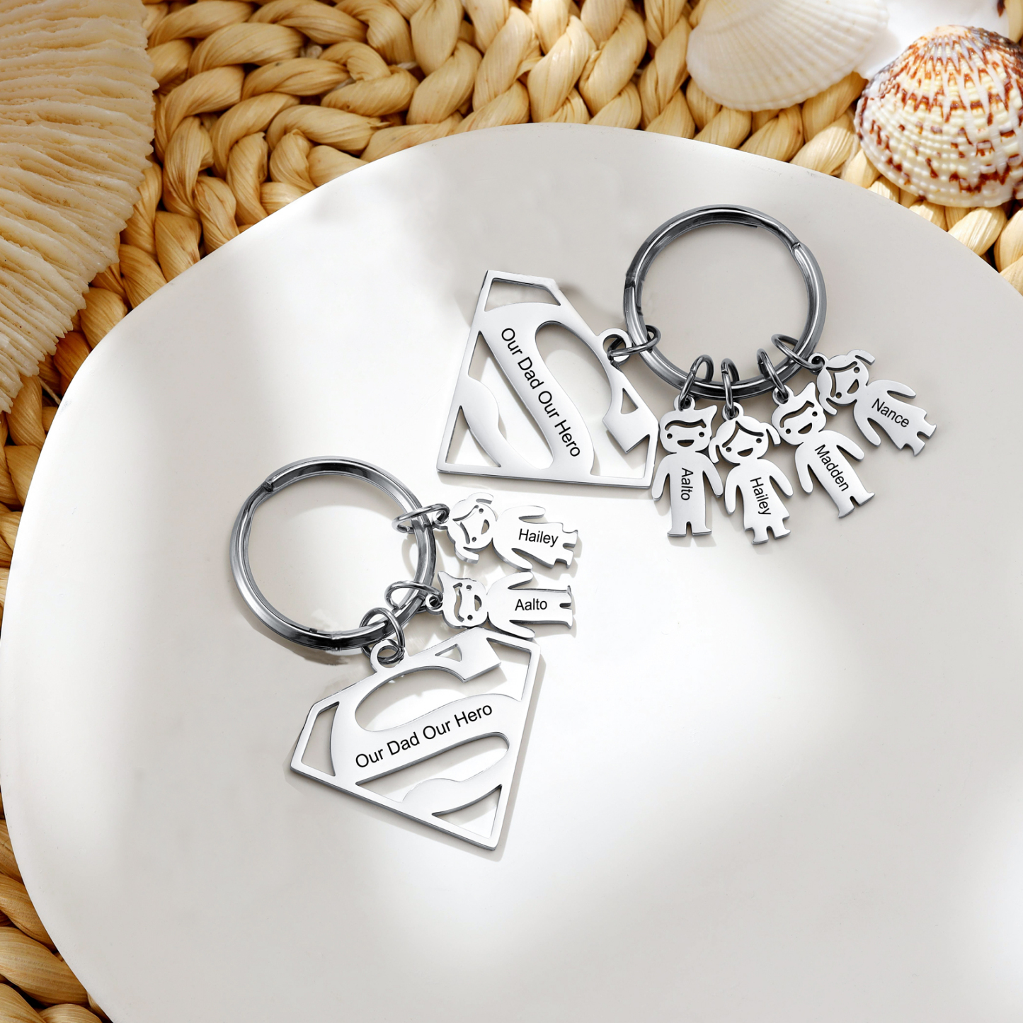 Kid Charm Superhero Personalized Keyring with 1 Name for Father's Day | Lorajewel