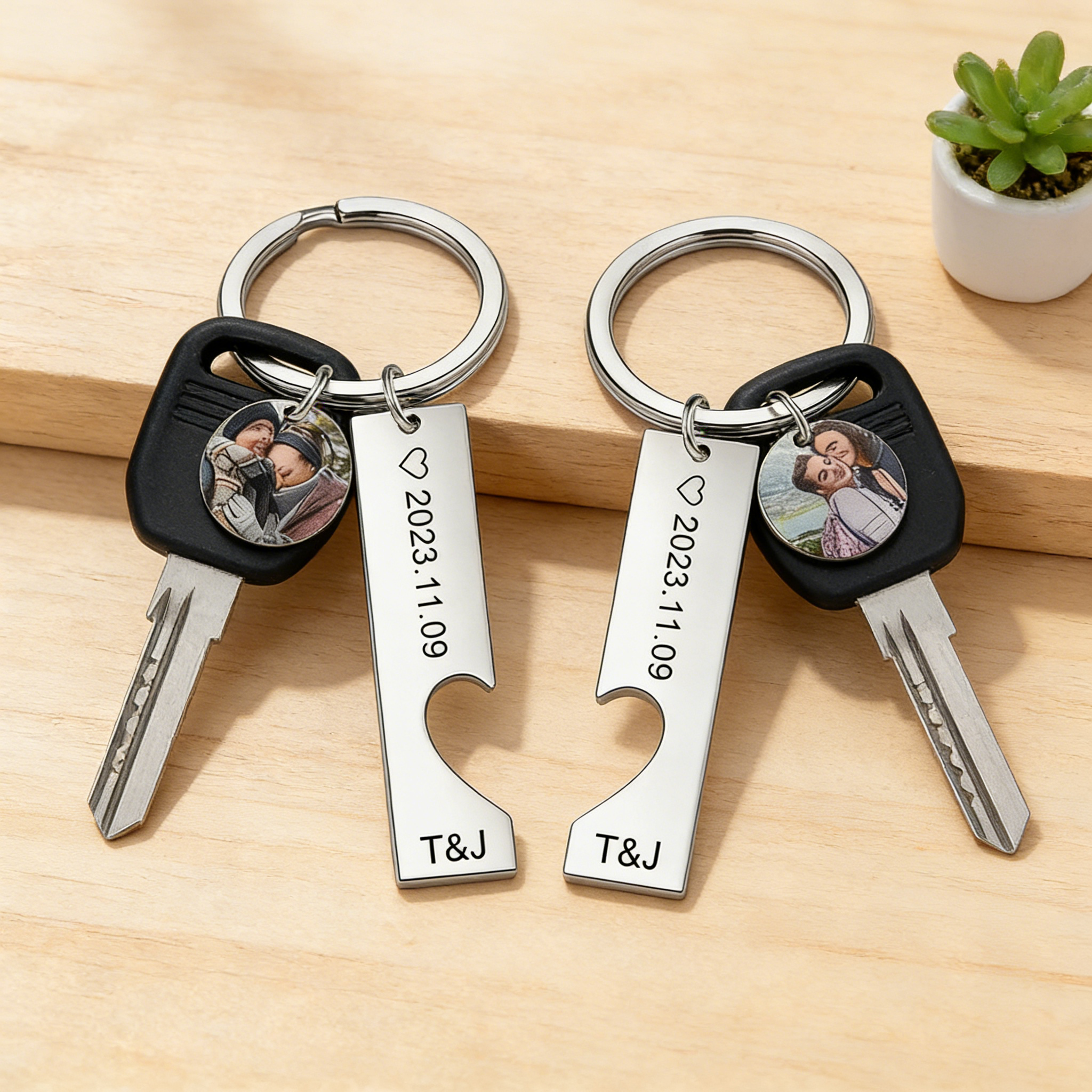 Personalized Couple Keychain Custom 2 Names & 2 Dates & 2 Photos Keyring Matching Couple Gifts Valentine's Day Gift for Him/Her