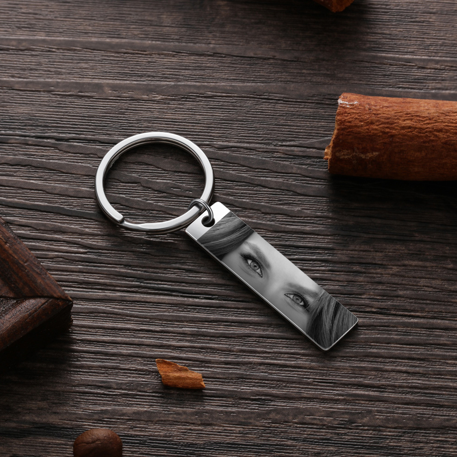 Personalized Keyring with 1 Photo Customized Keychain Eyes