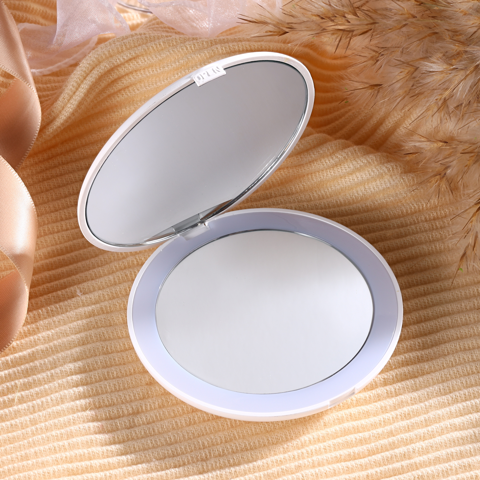 Personalized Birth Flower Pocket Mirror with Led Light Custom Name Compact Mirror Gifts for Her