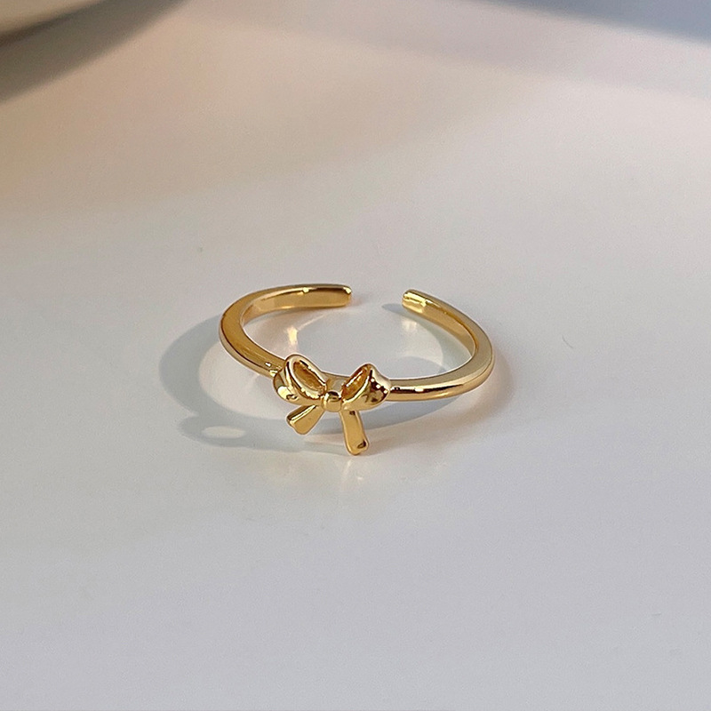 Gold Bow Adjustable Ring – Dainty Gift for Women, Girls or Loved Ones | Lorajewel