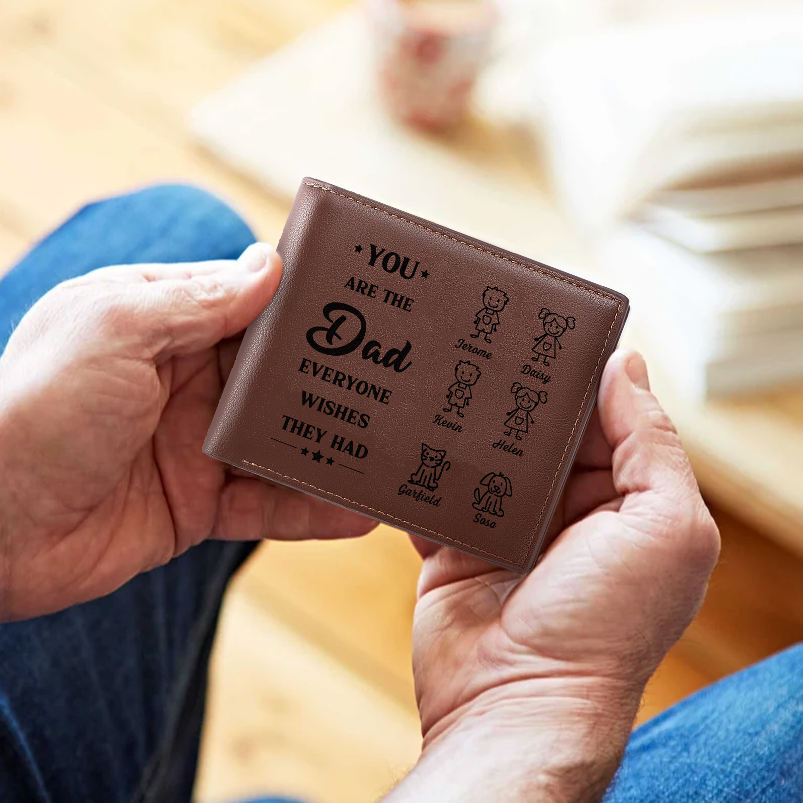 6 Names Engraved Wallet for Men – Custom Father’s Day Gift with Kids’ Name and Photo | Lorajewel