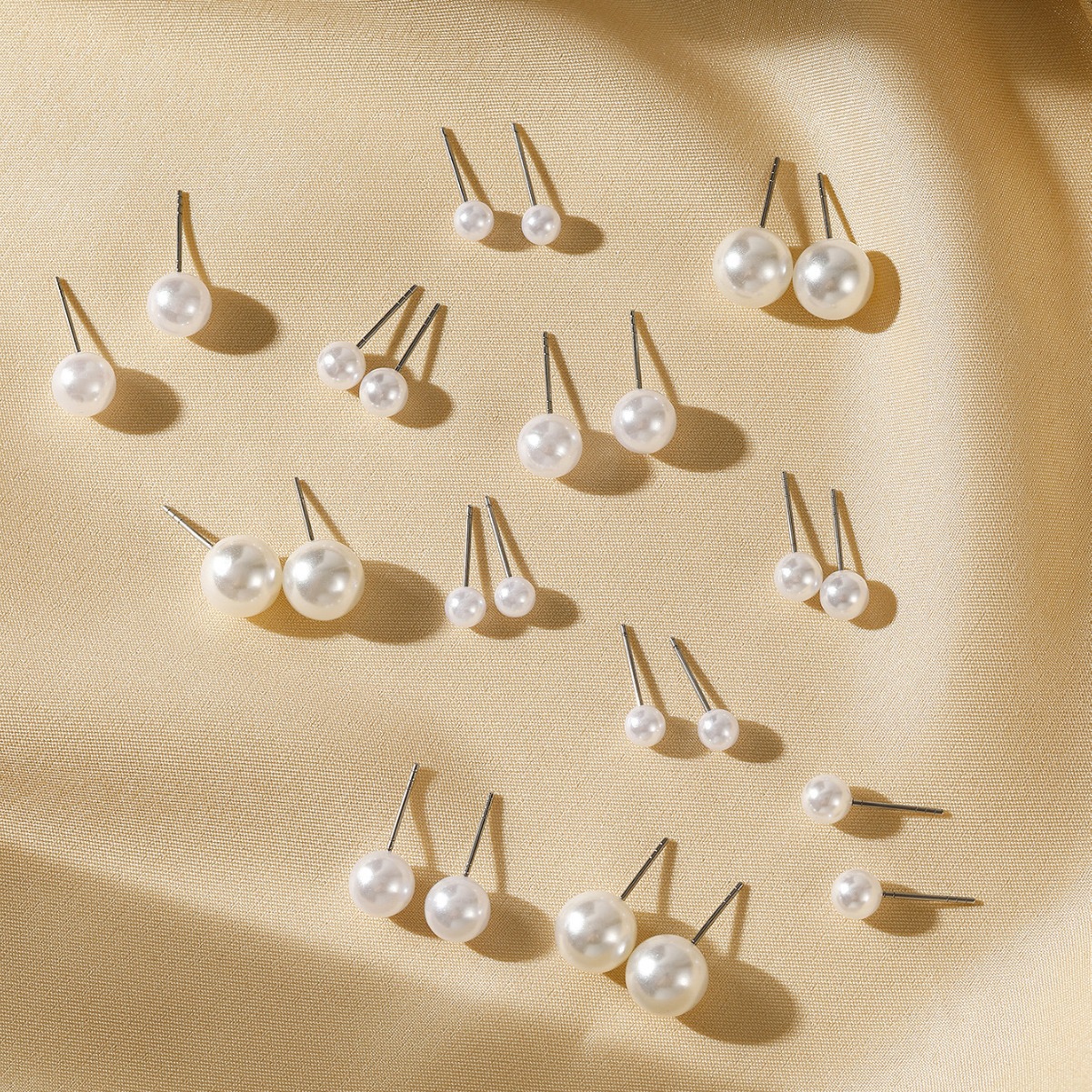 12-Pair Pearl Stud Earrings Set Christmas Gift for Family