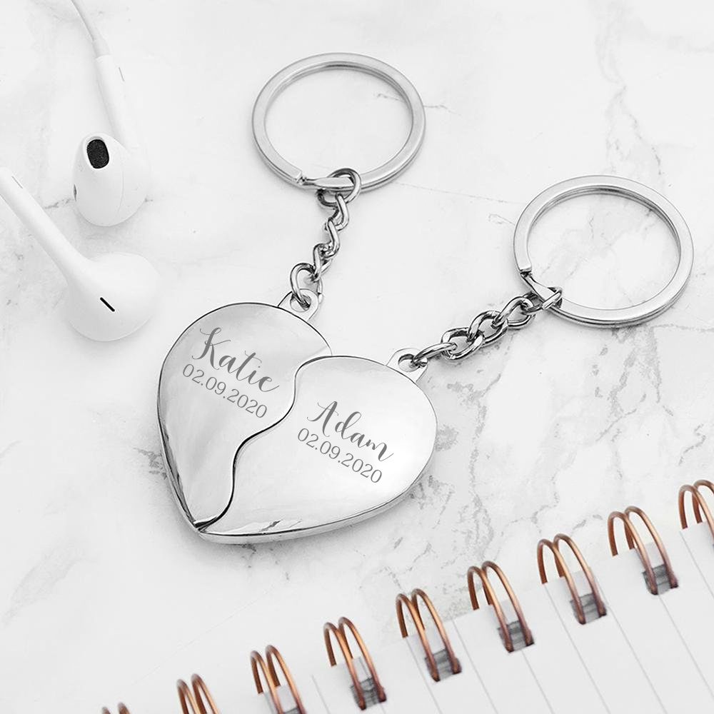 Personalized Couple Heart Keychain Set Custom 2 Names & Date Matching Couple Keyring Valentine's Day Gifts For Couples