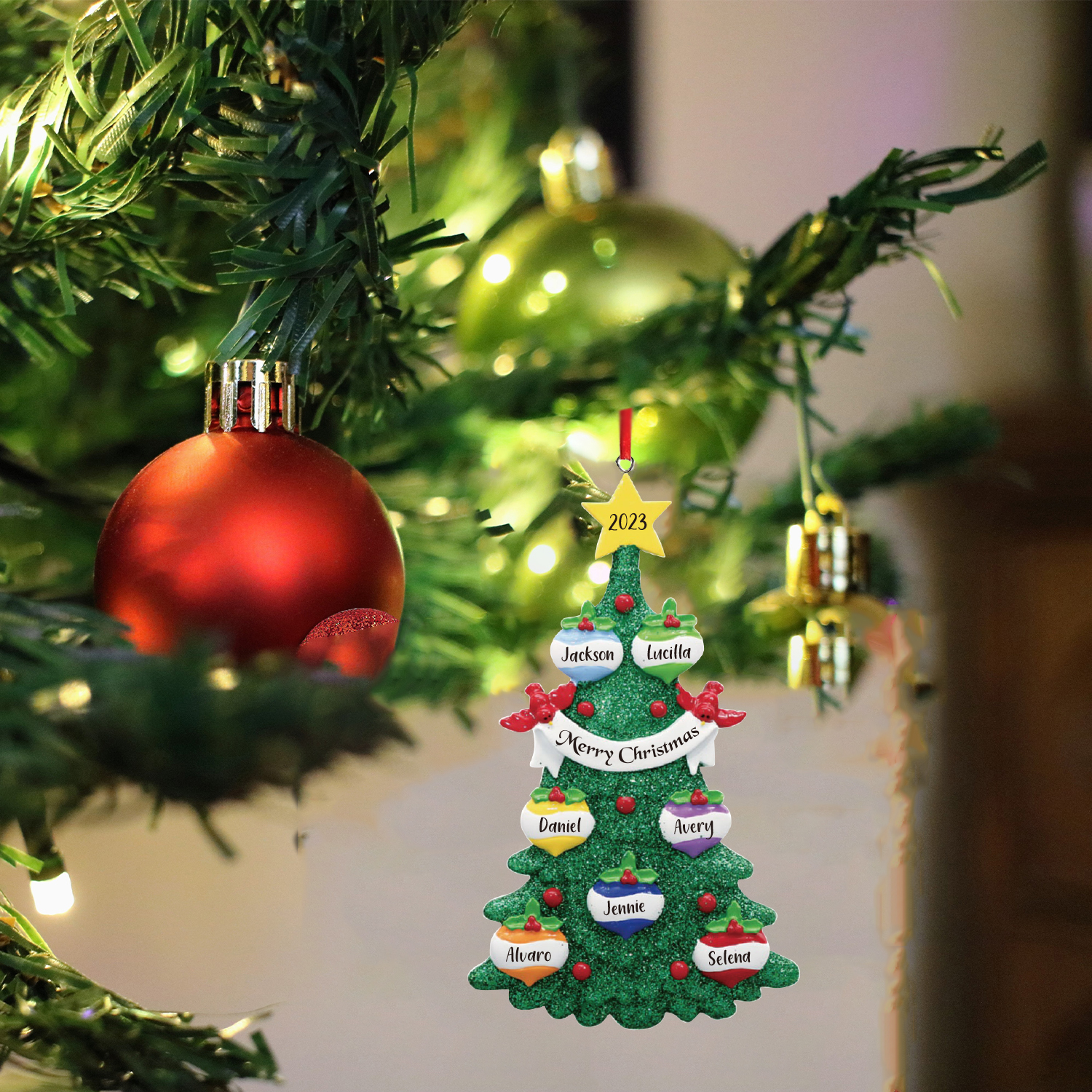 7 Names - Personalized Christmas Tree Ornaments Custom Text & Year Wooden Christmas Pendant Gifts for Family Friends