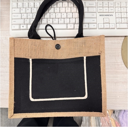 Large Tote Bag for Women Stylish Shoulder Bag with Zipper and Pockets Ideal Gift for Her