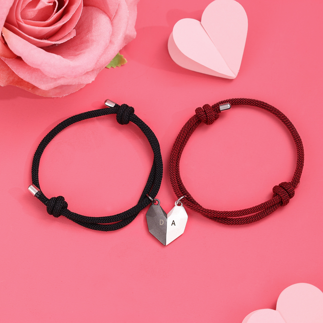 Personalized Two Souls One Heart Bracelet Custom 2 Letters Magnetic Bracelet Set for Couple