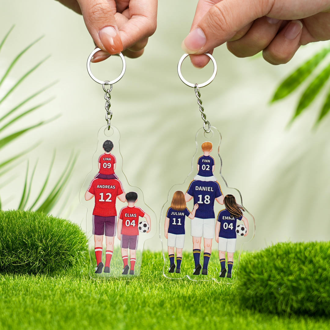 Personalized 2–4 Names Soccer Family Keychain Custom Football Hanging Ornament Gift for Dad Grandpa