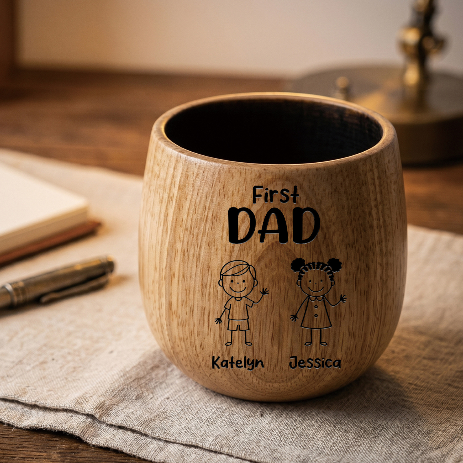 Personalized Wooden Whisky Glass for Dad or Grandpa – 2 to 16 Children and Names