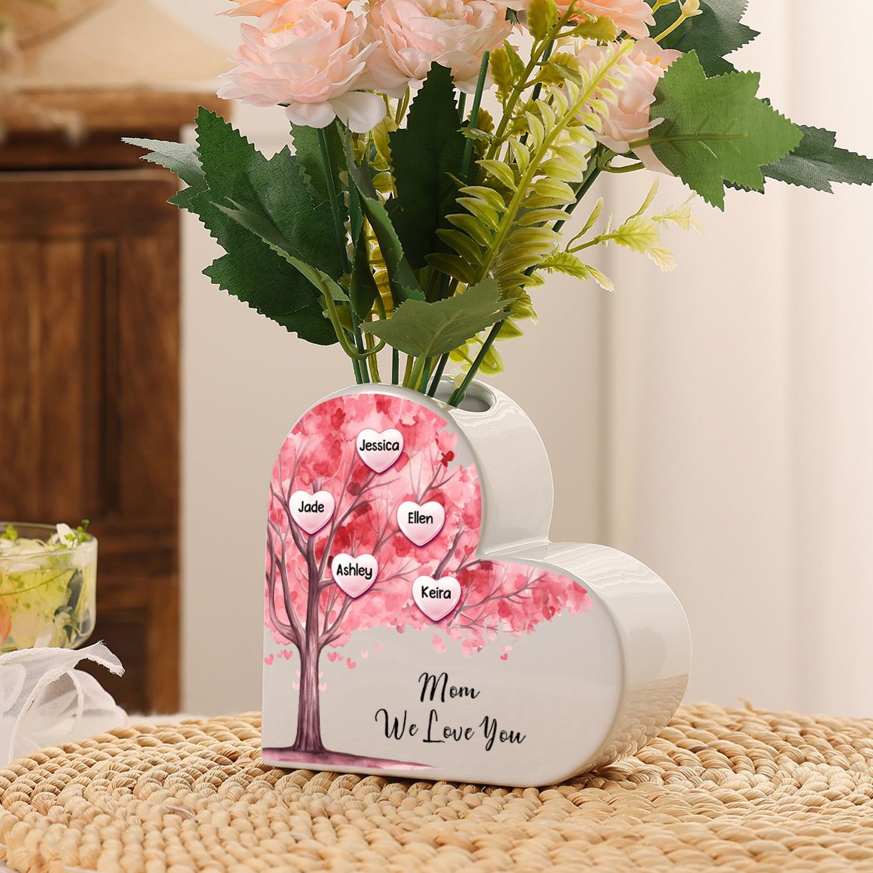 Personalized Family Tree Design Pink Heart-Shaped Ceramic Vase with 1–12 Names
