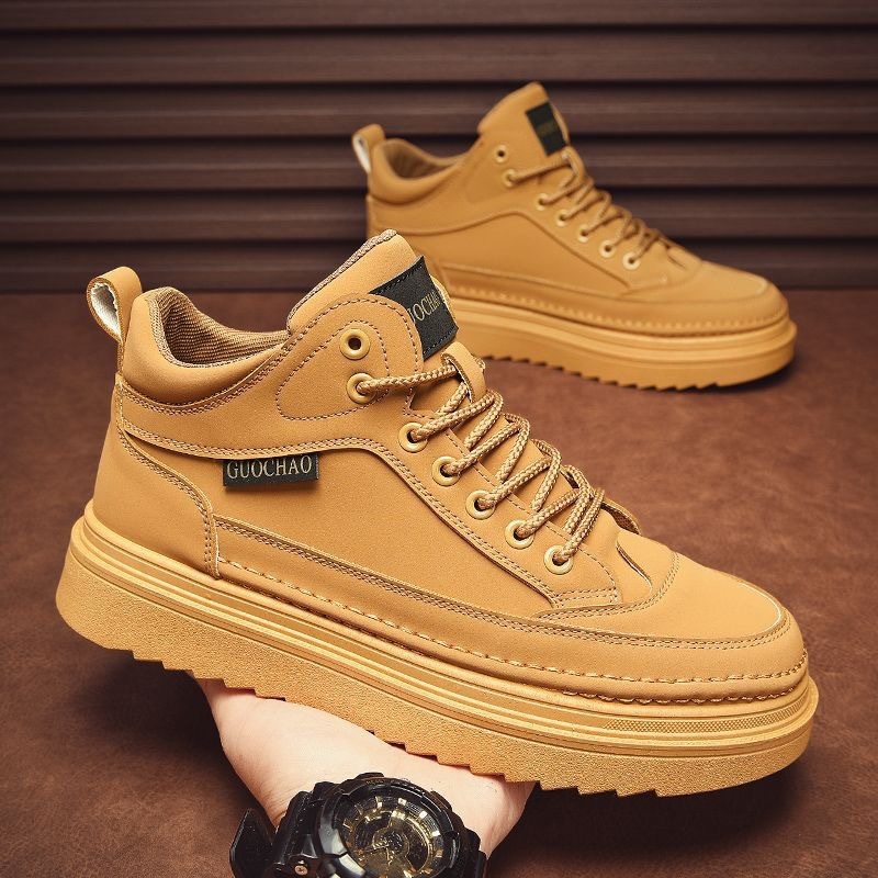 Vysoké topánky na voľný čas