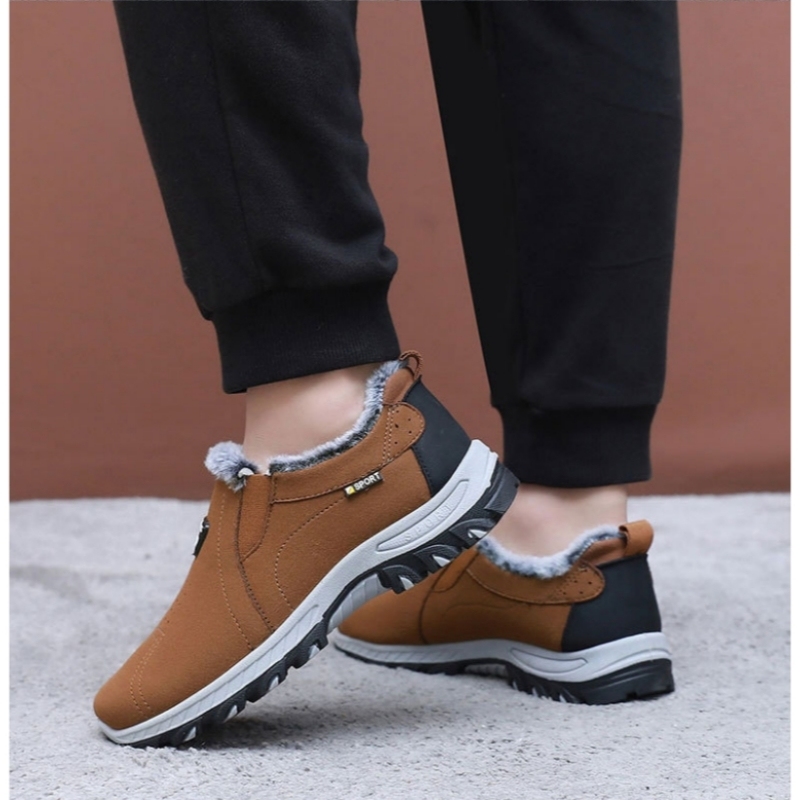 Teplé zimné turistické topánky