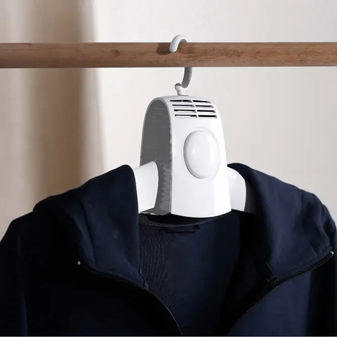 Uscător electric pentru haine și încălțăminte ClothesDryer