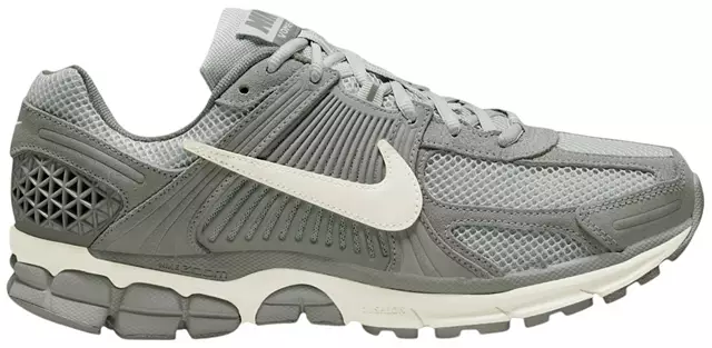 Nikhjgke Zoom Vomero 5