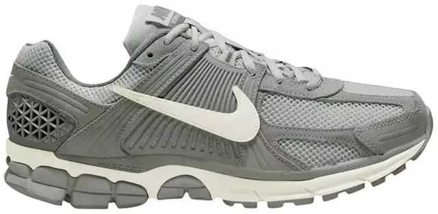 Nikhjgke Zoom Vomero 5