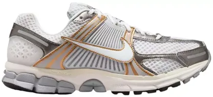 Nikhjgke Zoom Vomero 5