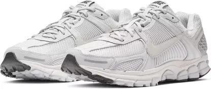 Nikhjgke Zoom Vomero 5