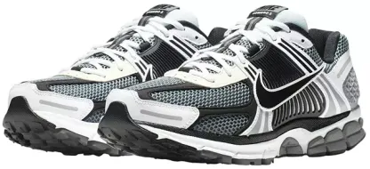 Nikhjgke Zoom Vomero 5