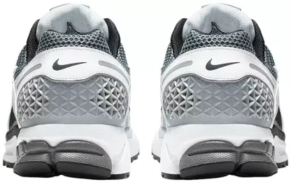 Nikhjgke Zoom Vomero 5