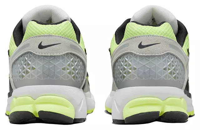 Nikhjgke Zoom Vomero 5