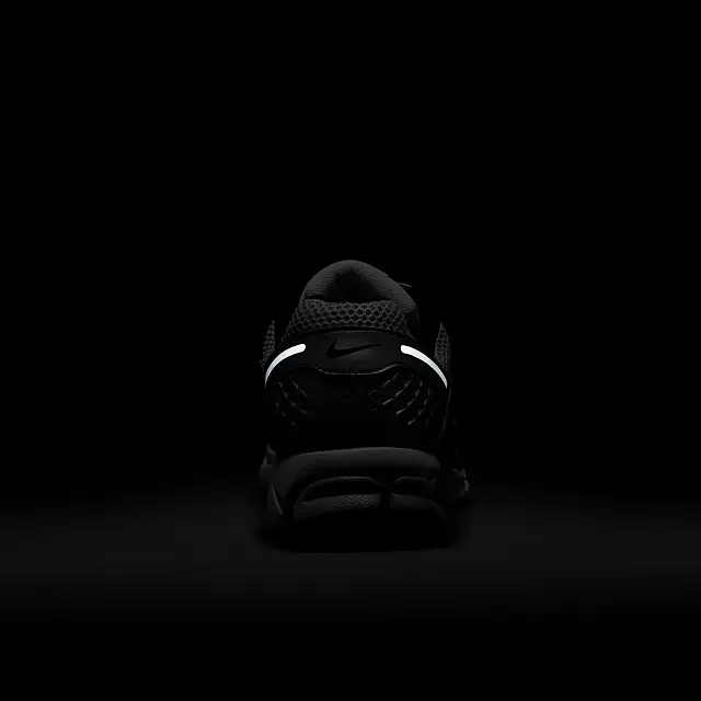 Nikhjgke Zoom Vomero 5