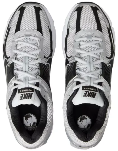 Nikhjgke Zoom Vomero 5