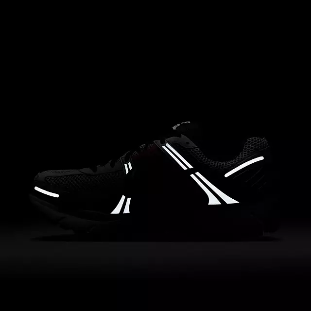 Nikhjgke Zoom Vomero 5