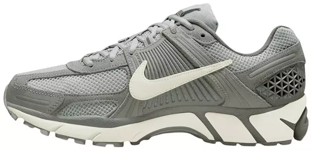 Nikhjgke Zoom Vomero 5