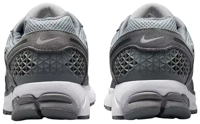 Nikhjgke Zoom Vomero 5