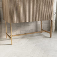 Scudo Linea Curve Brushed Brass Frame — 900mm