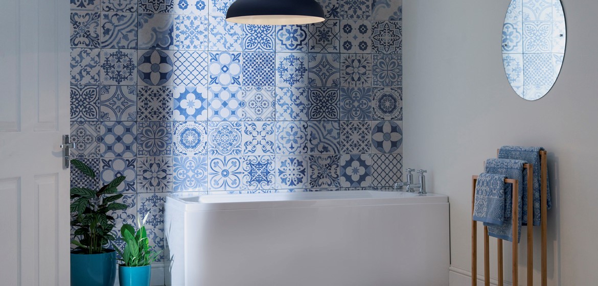 Camden 1600x700 (515) Carronite Bath