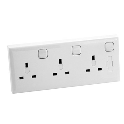 1 Gang to 3 Gang Converter Switched Socket