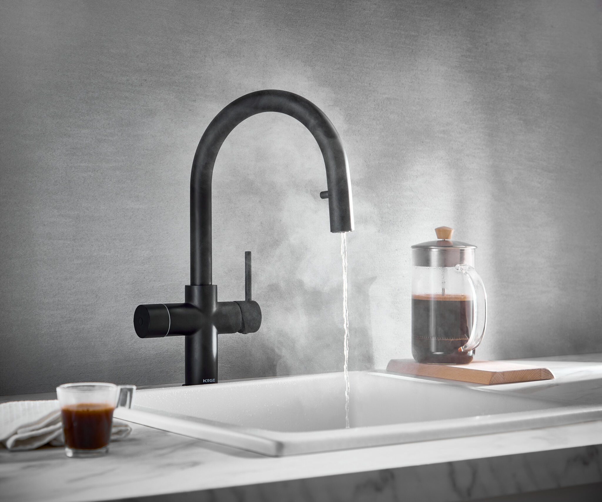 KoGE 4-in-1 Swan Pull Out Spout Hot Water Tap | Matt Black