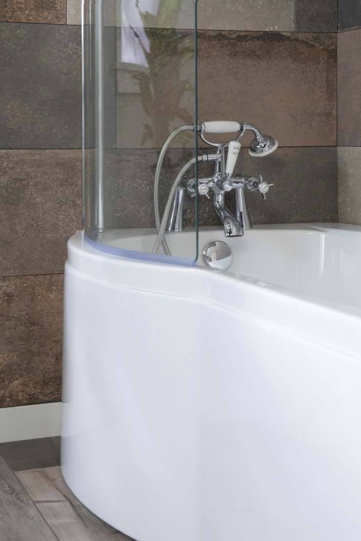 Carron Aspect Sbath 1700 Left Hand P-Shaped Bath