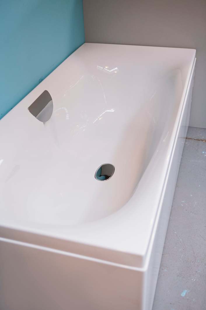 Carron Echelon DE 1800 x 800 Carronite Bath with Filler