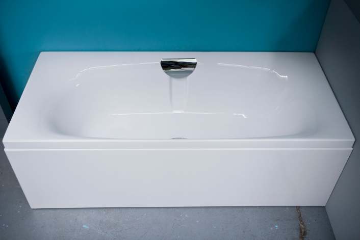 Carron Echelon DE 1800 x 800 Carronite Bath with Filler