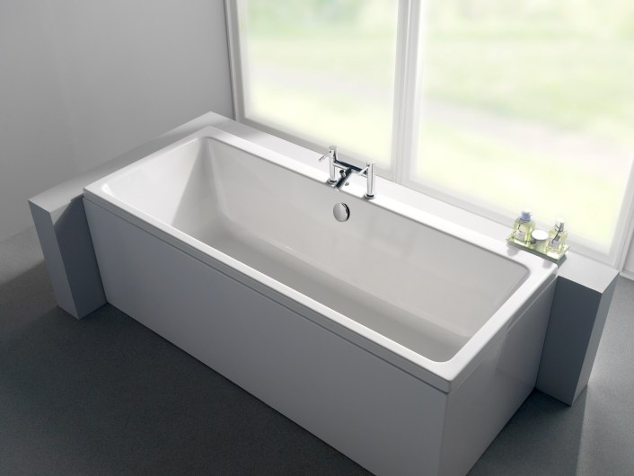 Carron Quantum 1700 x 700mm Double Ended Rectangular Carronite Bath